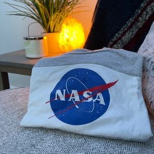 N A S A Cropped T-Shirt